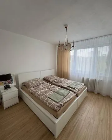 S 1 Spalnou V Tesnej Blizkosti Centra *